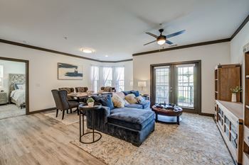 Room with ceiling fan and light at Century Belmont Station, Kentucky